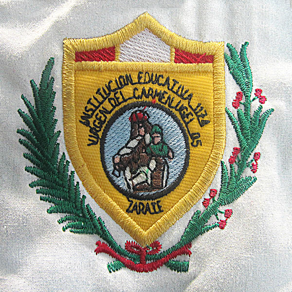 bordados emblema colegio virgen del carmen